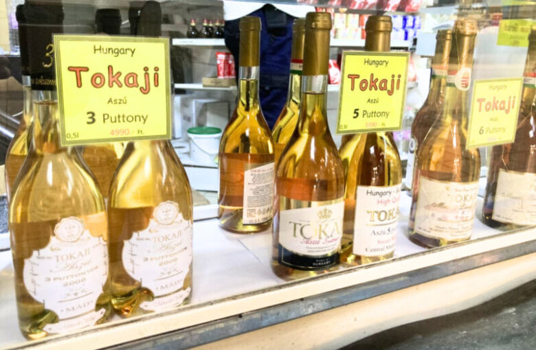 ブダペスト中央市場で売っているトカイアスー