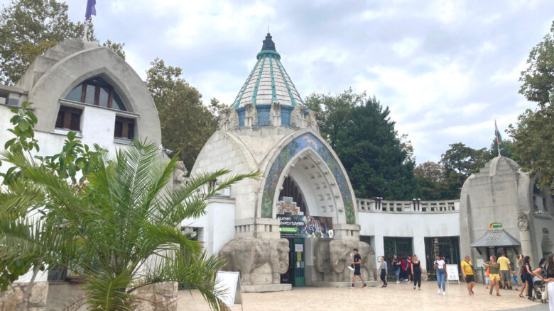 ブダペスト動物園の入り口の様子