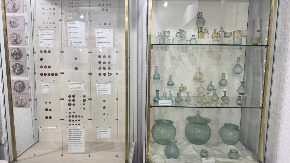 モンテネグロの人気観光地、ブドヴァ私立博物館の展示物
