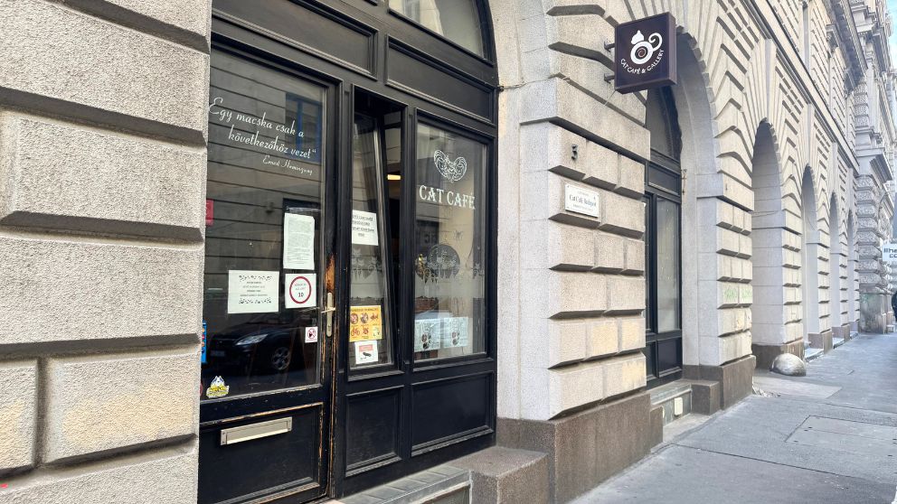 ブダペストのCat Caféの外観
