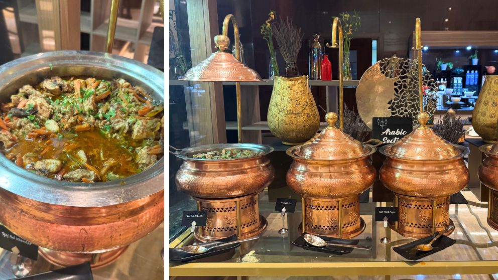 アブダビにあるホテルKhalidiya Palace Rayhaanのレストラン。アラビアコーナーで真鍮のポットが並んでいる