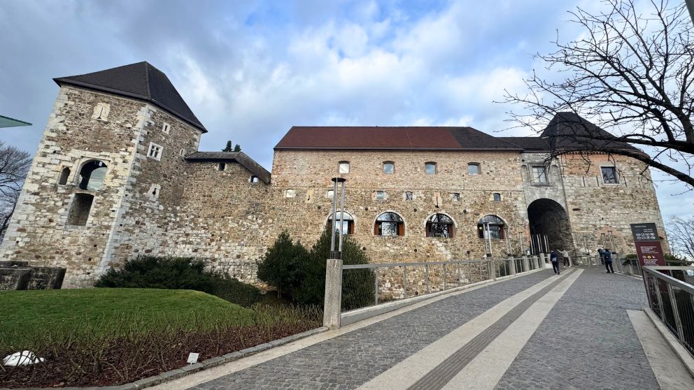 リュブリャナ城の入り口方面からの外観