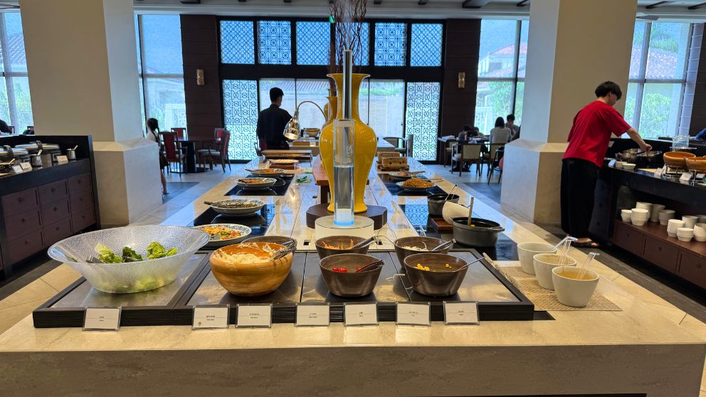 フサキビーチリゾートの琉球新天地レストランの朝食ビュッフェ