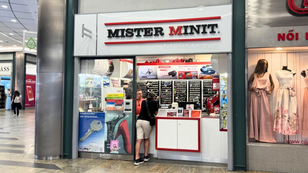 ブダペストのショッピングモール内 Mister Minit